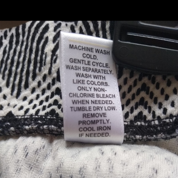 Cato Black and White Plus size skirt - Picture 6 of 6